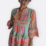 Madalena - Boho-tyylinen kerrosmekko, jossa on virtaava leikkaus
